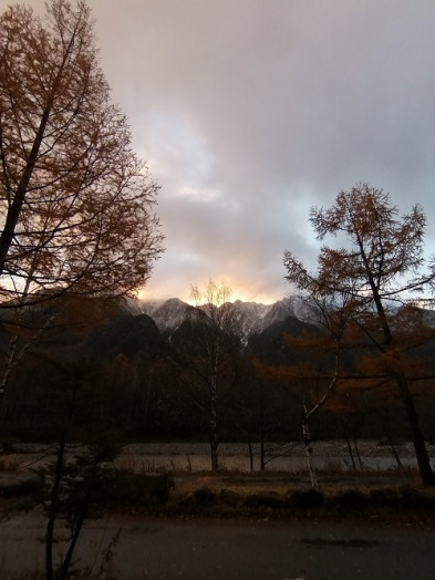 6:00ごろの六百山、朝焼けがとってもキレイでした