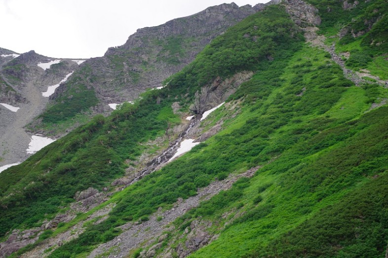 ここです！水沢あたりから南側を見上げると見える、あそこです。